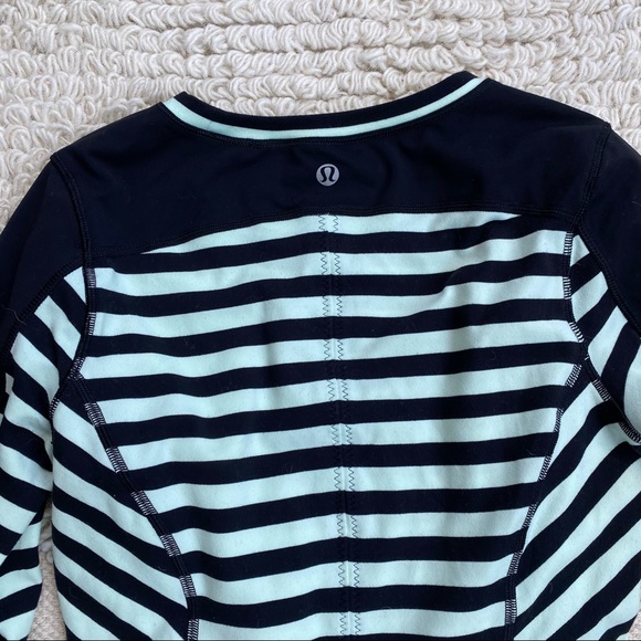 LULULEMON sea stripe mint and black striped Run: Reflect long sleeve tee 4 - Picture 9 of 11